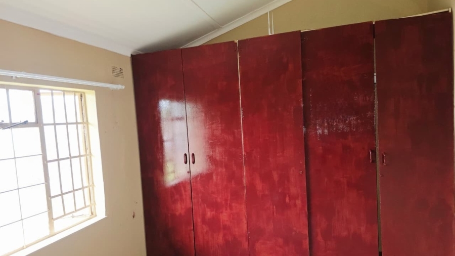 2 Bedroom Property for Sale in Oos Einde North West